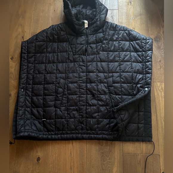 Sisley Black Quilted Outerwear - Picture 6 of 14